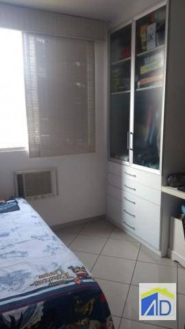 Apartamento à venda com 2 quartos, 60m² - Foto 4