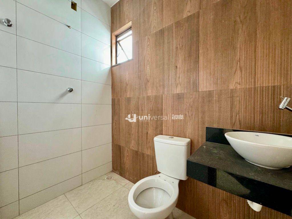 Casa à venda com 3 quartos, 156m² - Foto 4