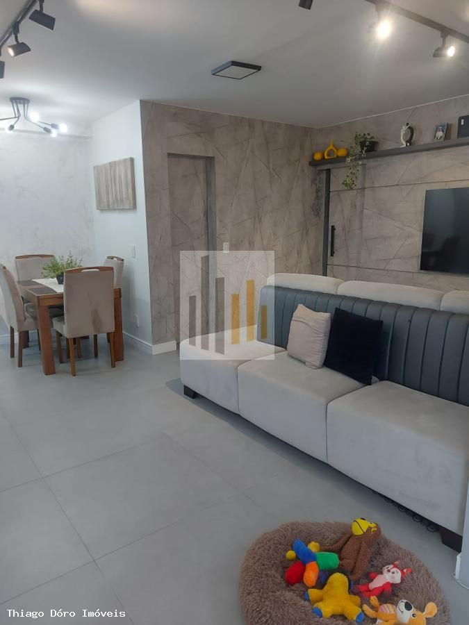 Apartamento à venda com 2 quartos, 63m² - Foto 1