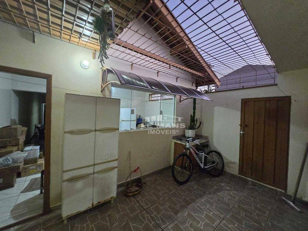 Casa à venda e aluguel com 3 quartos, 87m² - Foto 5