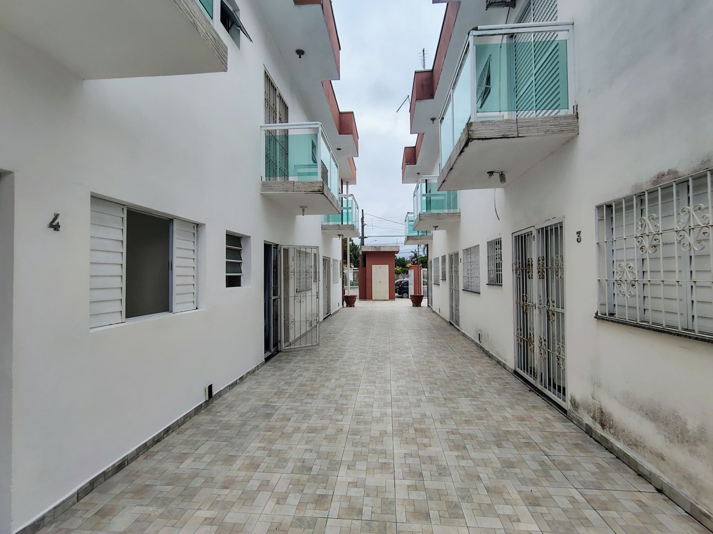 Casa à venda com 2 quartos, 60m² - Foto 1