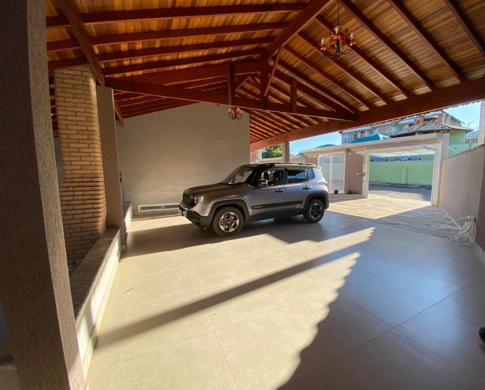 Casa à venda com 3 quartos, 407m² - Foto 1