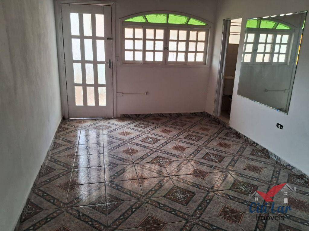 Casa para alugar com 1 quarto, 551m² - Foto 1