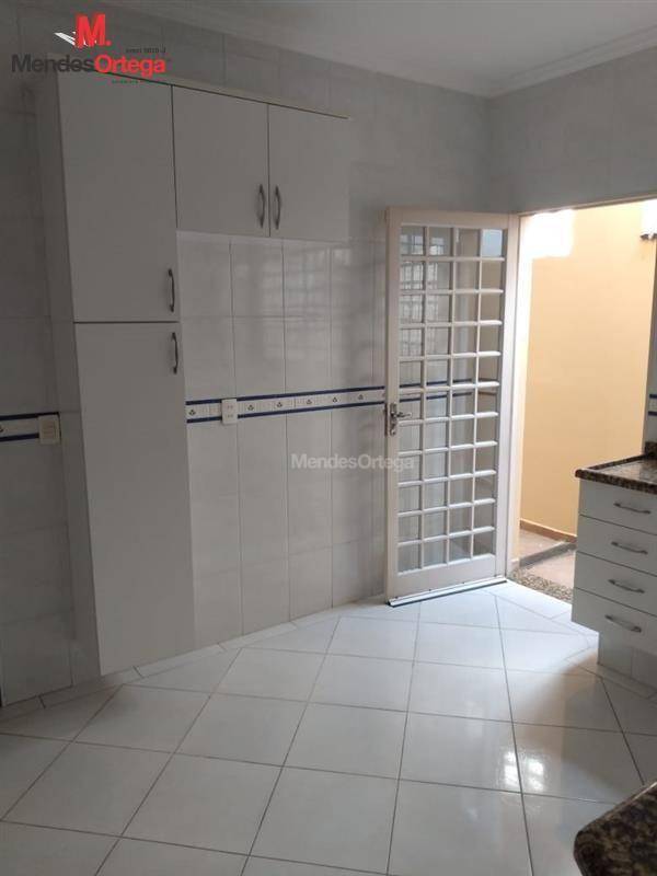Casa para alugar com 2 quartos, 106m² - Foto 4