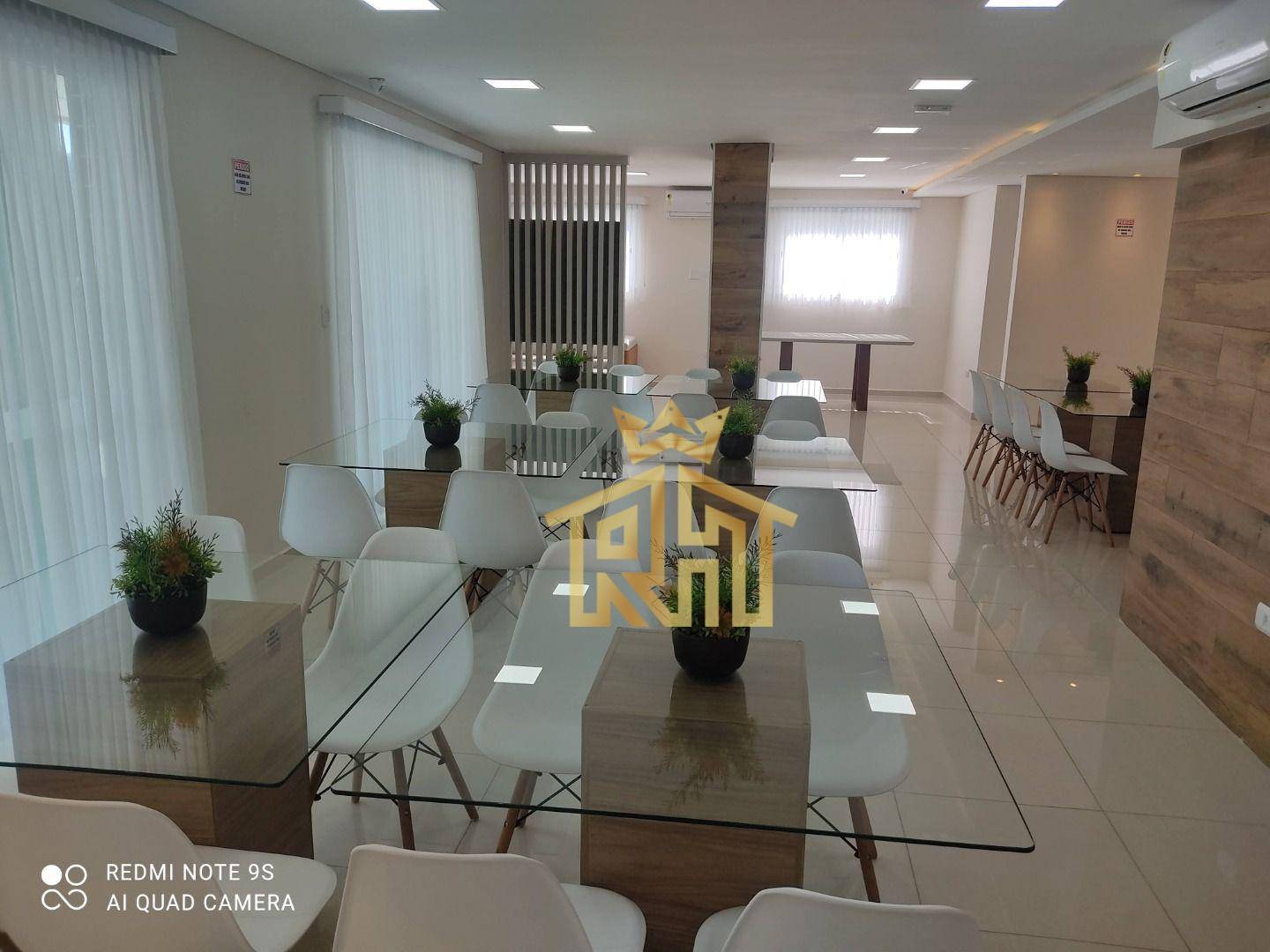 Apartamento à venda com 2 quartos, 68m² - Foto 35