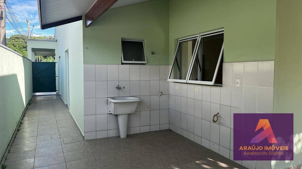 Casa de Condomínio à venda e aluguel com 3 quartos, 200m² - Foto 16