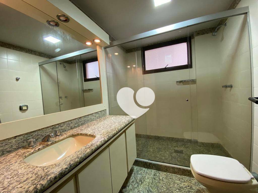 Apartamento à venda com 4 quartos, 250m² - Foto 9