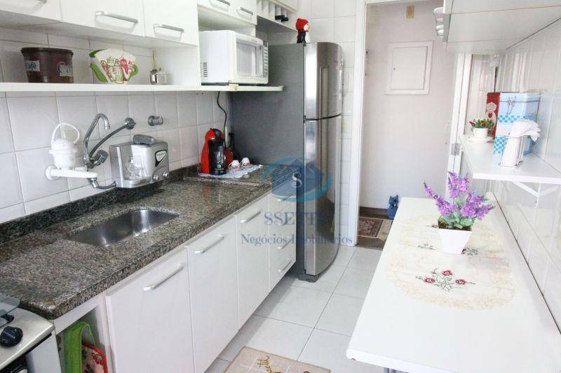 Apartamento à venda com 3 quartos, 72m² - Foto 20