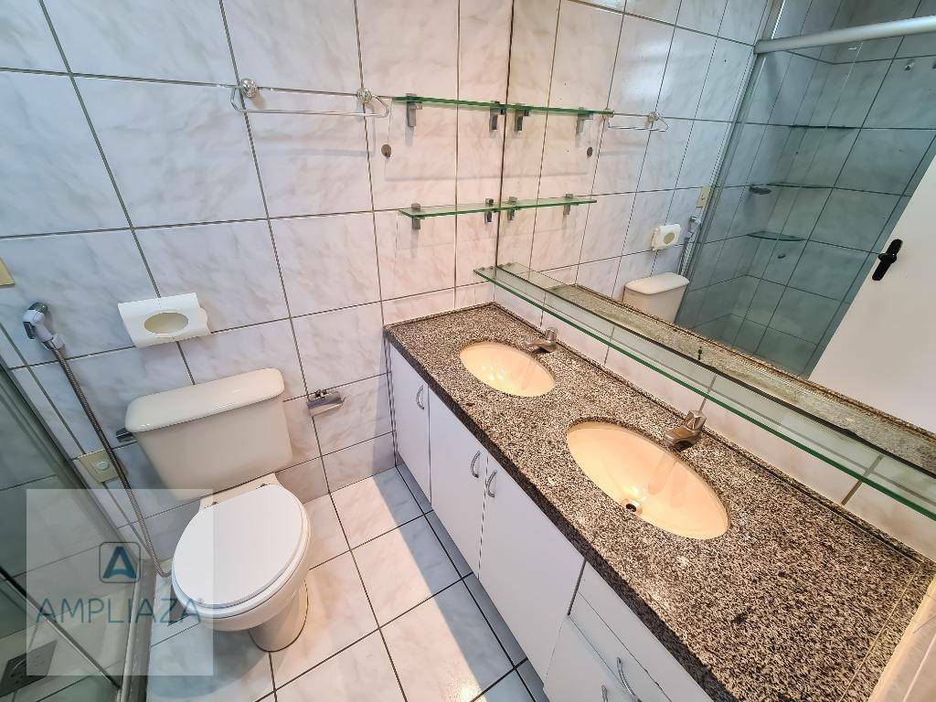 Apartamento à venda com 3 quartos, 137m² - Foto 17