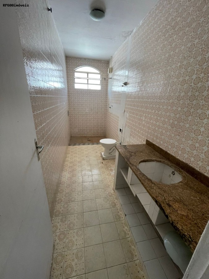 Casa à venda com 4 quartos, 686m² - Foto 4