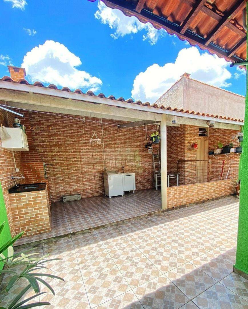 Casa à venda com 2 quartos, 88m² - Foto 16