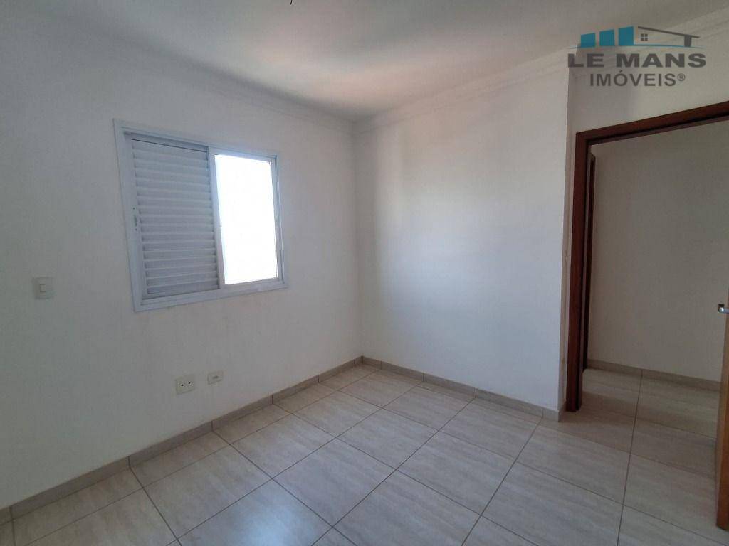 Apartamento à venda com 3 quartos, 98m² - Foto 12