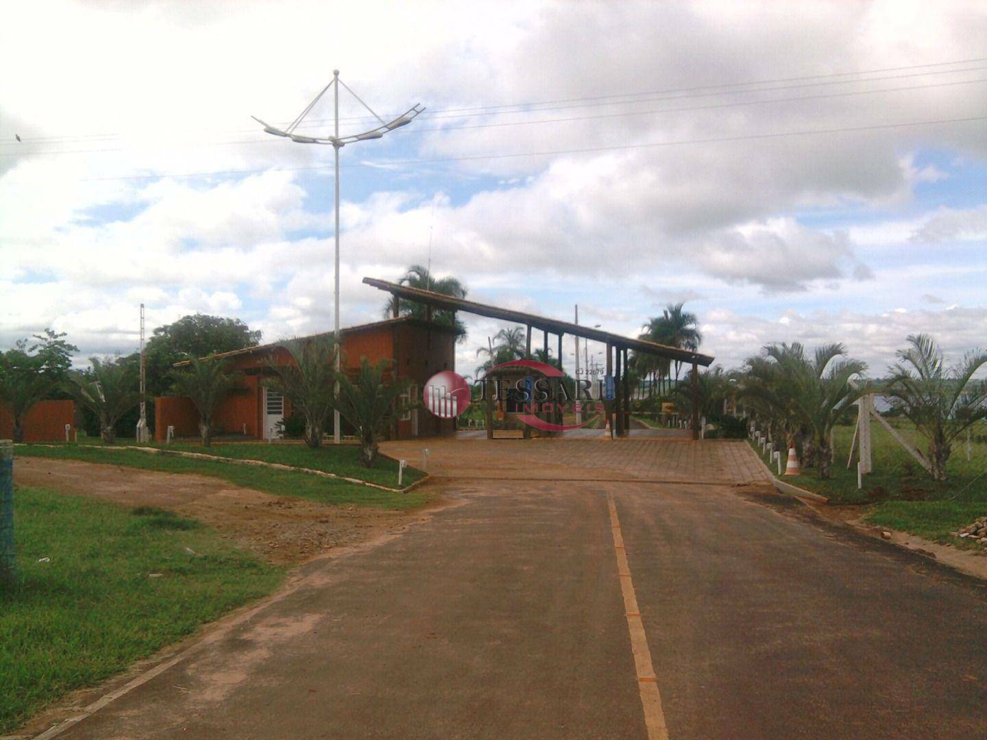 Loteamento e Condomínio, 1642 m² - Foto 1