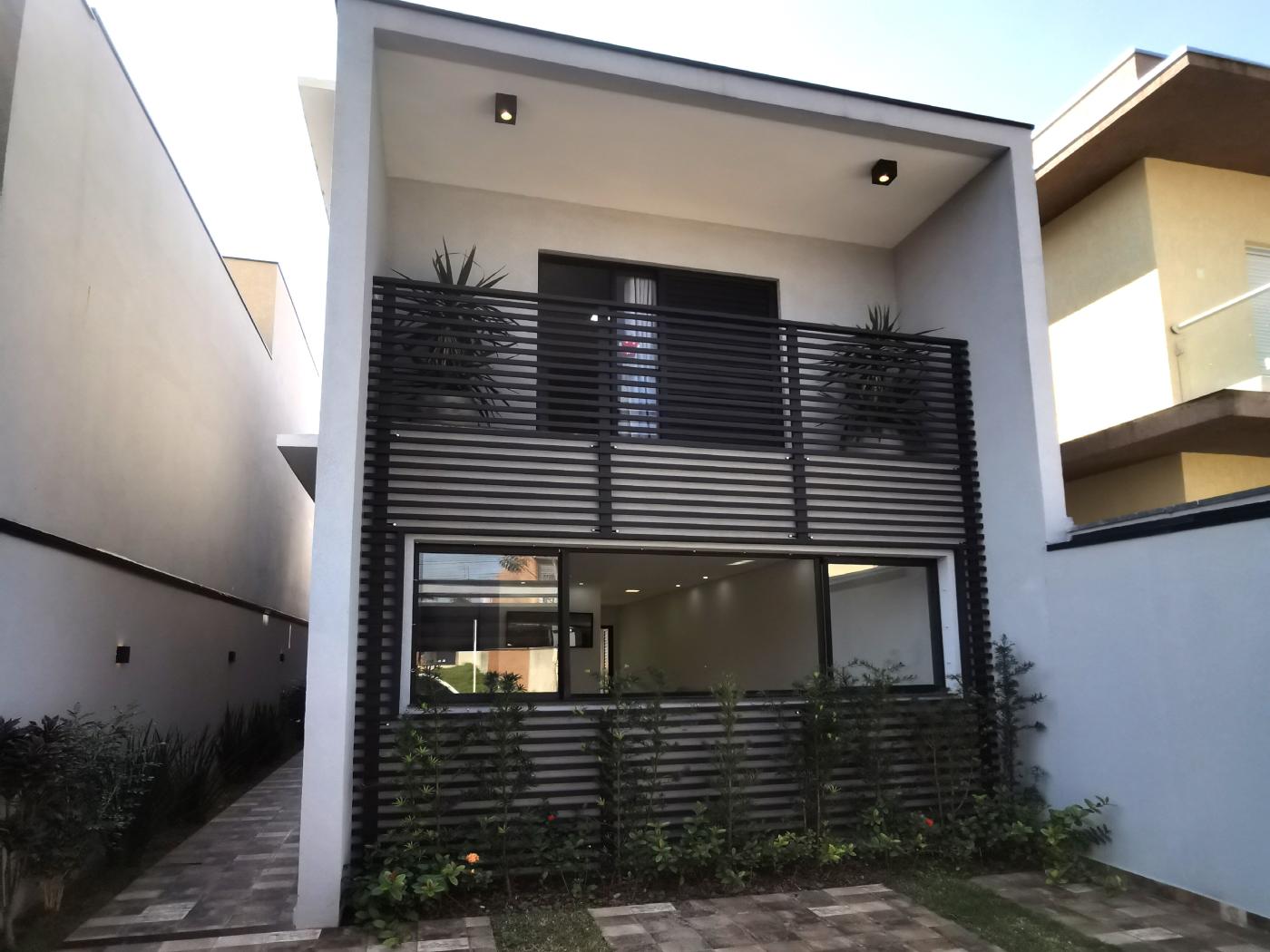 Casa à venda com 3 quartos, 120m² - Foto 1