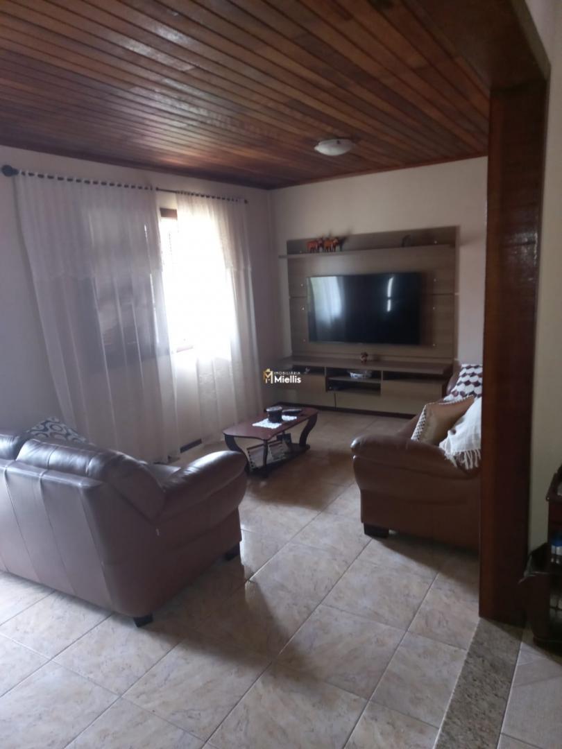 Casa à venda com 3 quartos, 200m² - Foto 5