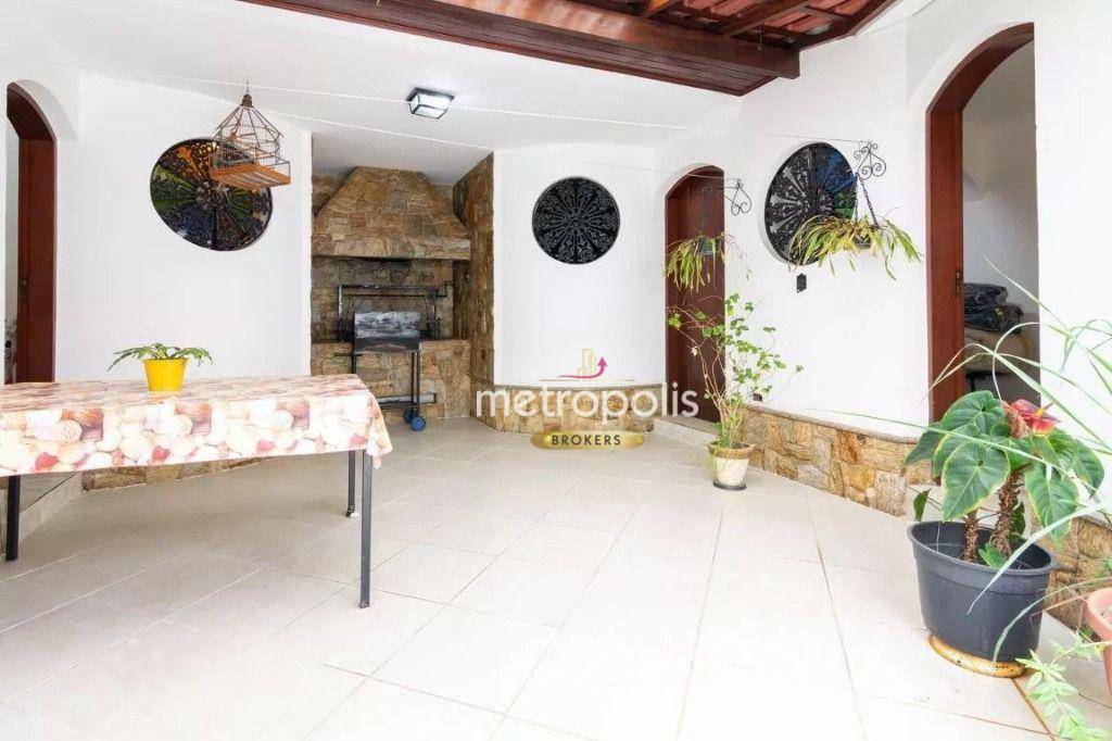 Sobrado à venda e aluguel com 3 quartos, 350m² - Foto 27