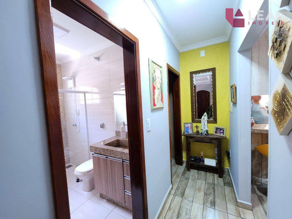 Casa à venda com 3 quartos, 142m² - Foto 13