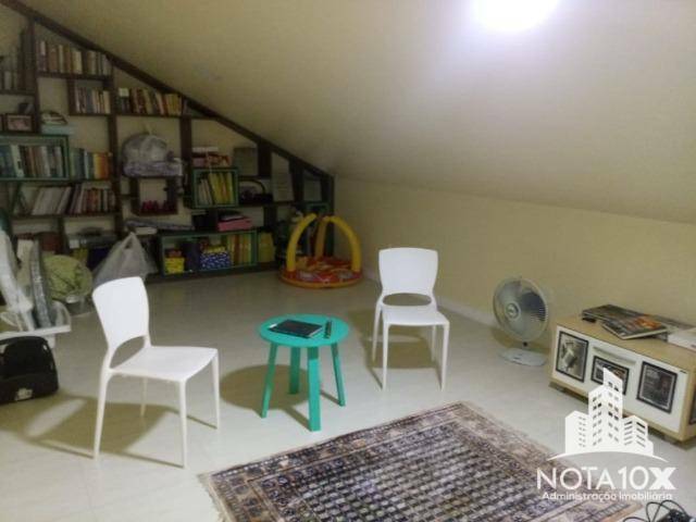 Casa à venda com 3 quartos, 240m² - Foto 10