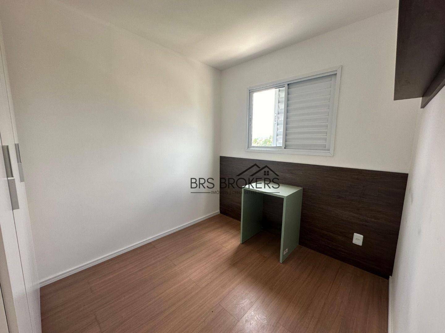 Apartamento à venda com 2 quartos, 42m² - Foto 4