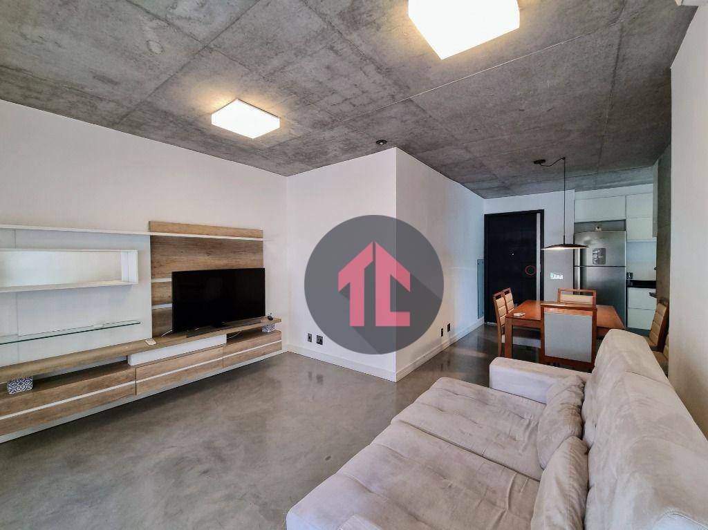 Apartamento à venda com 2 quartos, 70m² - Foto 2