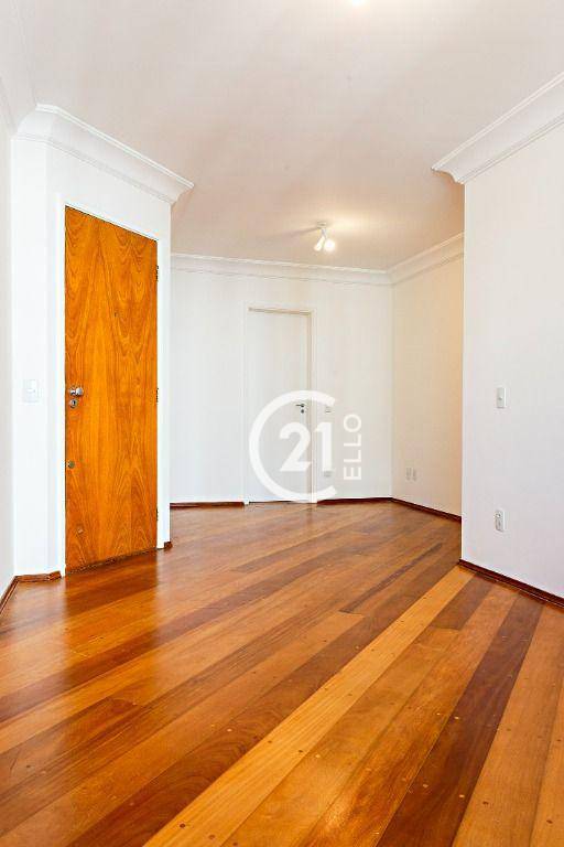 Apartamento à venda com 2 quartos, 75m² - Foto 2