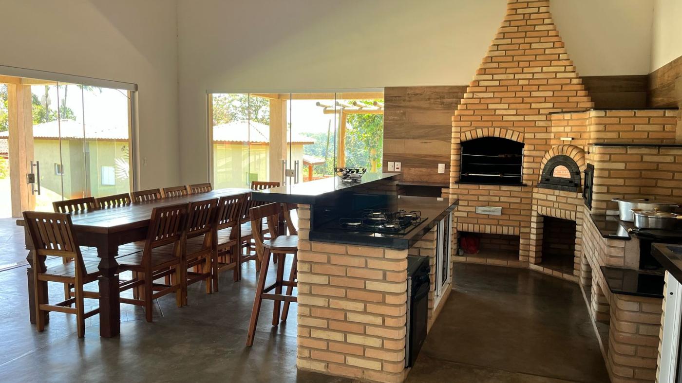 Chácara à venda com 6 quartos, 400m² - Foto 25