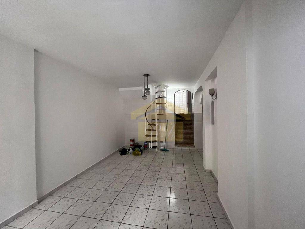 Sobrado para alugar com 3 quartos, 210m² - Foto 21