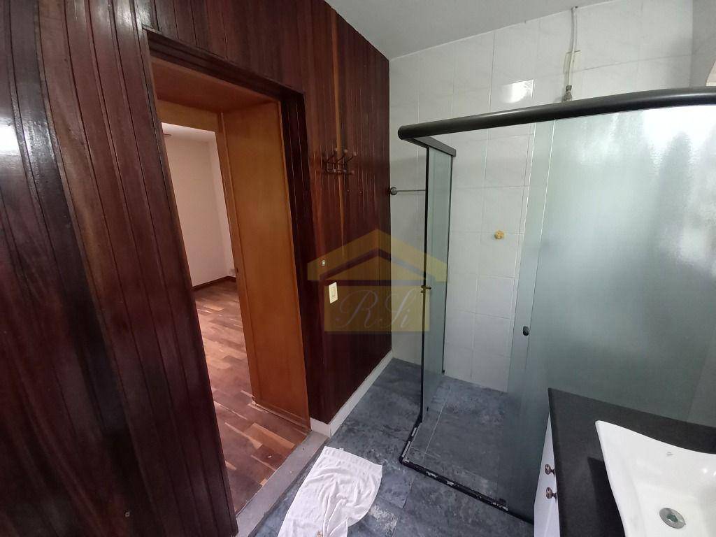 Casa à venda e aluguel com 3 quartos, 220m² - Foto 17