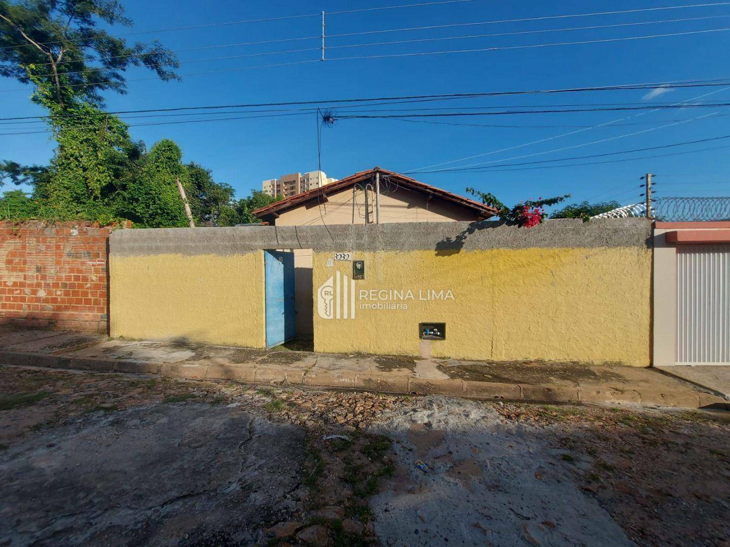 Casa à venda com 3 quartos, 250M2 - Foto 1