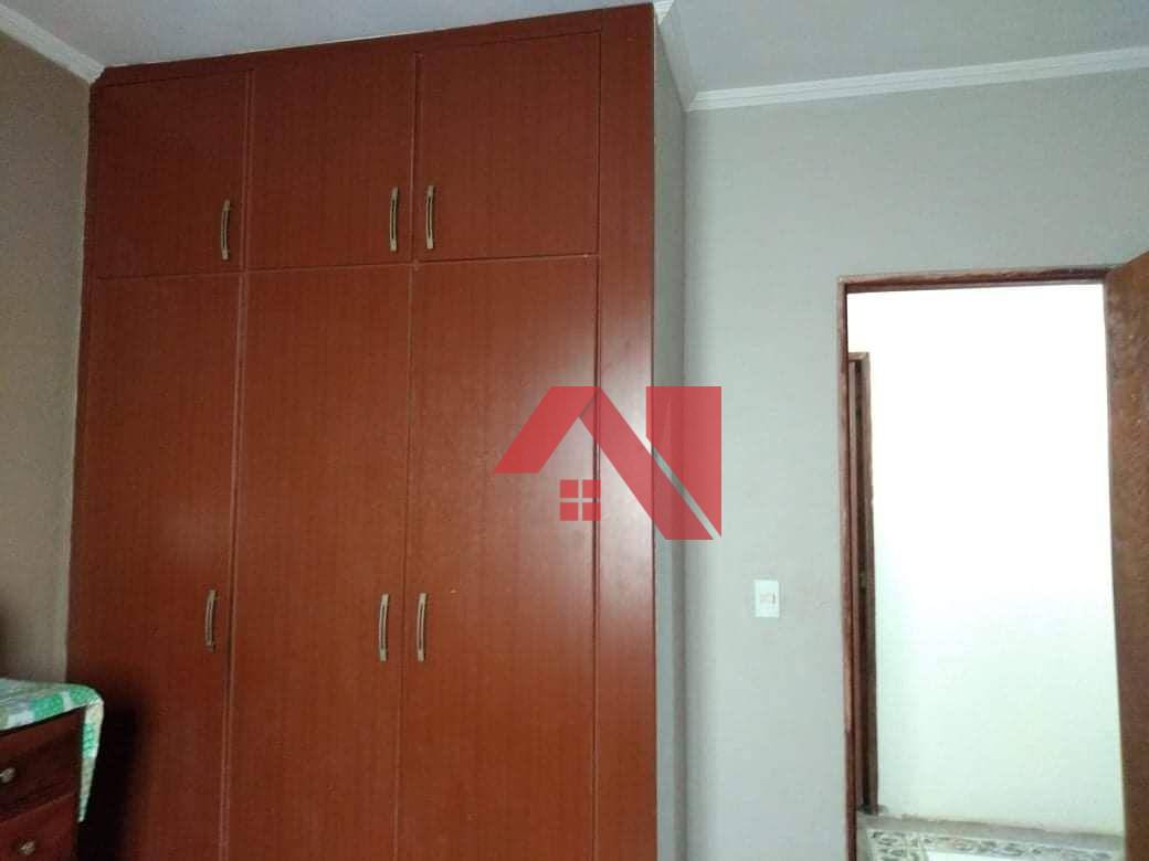 Casa à venda com 3 quartos, 200m² - Foto 15