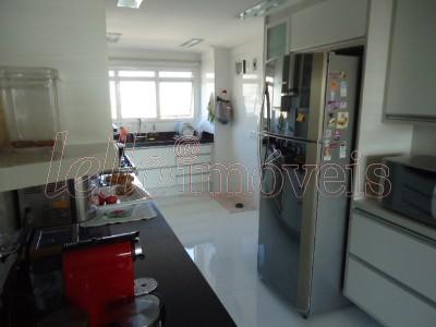 Apartamento à venda com 3 quartos, 204m² - Foto 16