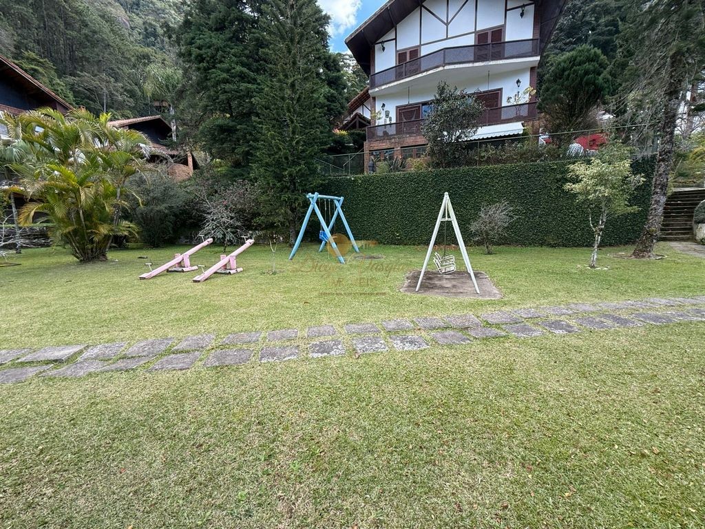 Casa de Condomínio à venda com 3 quartos, 320m² - Foto 28