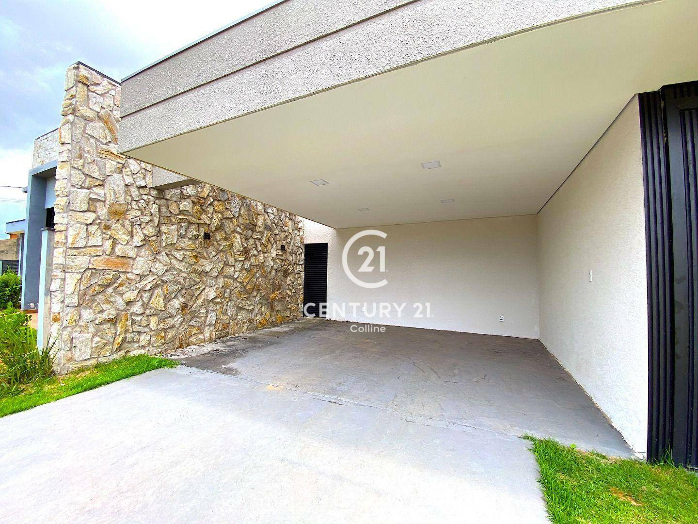 Casa de Condomínio à venda com 3 quartos, 190m² - Foto 2