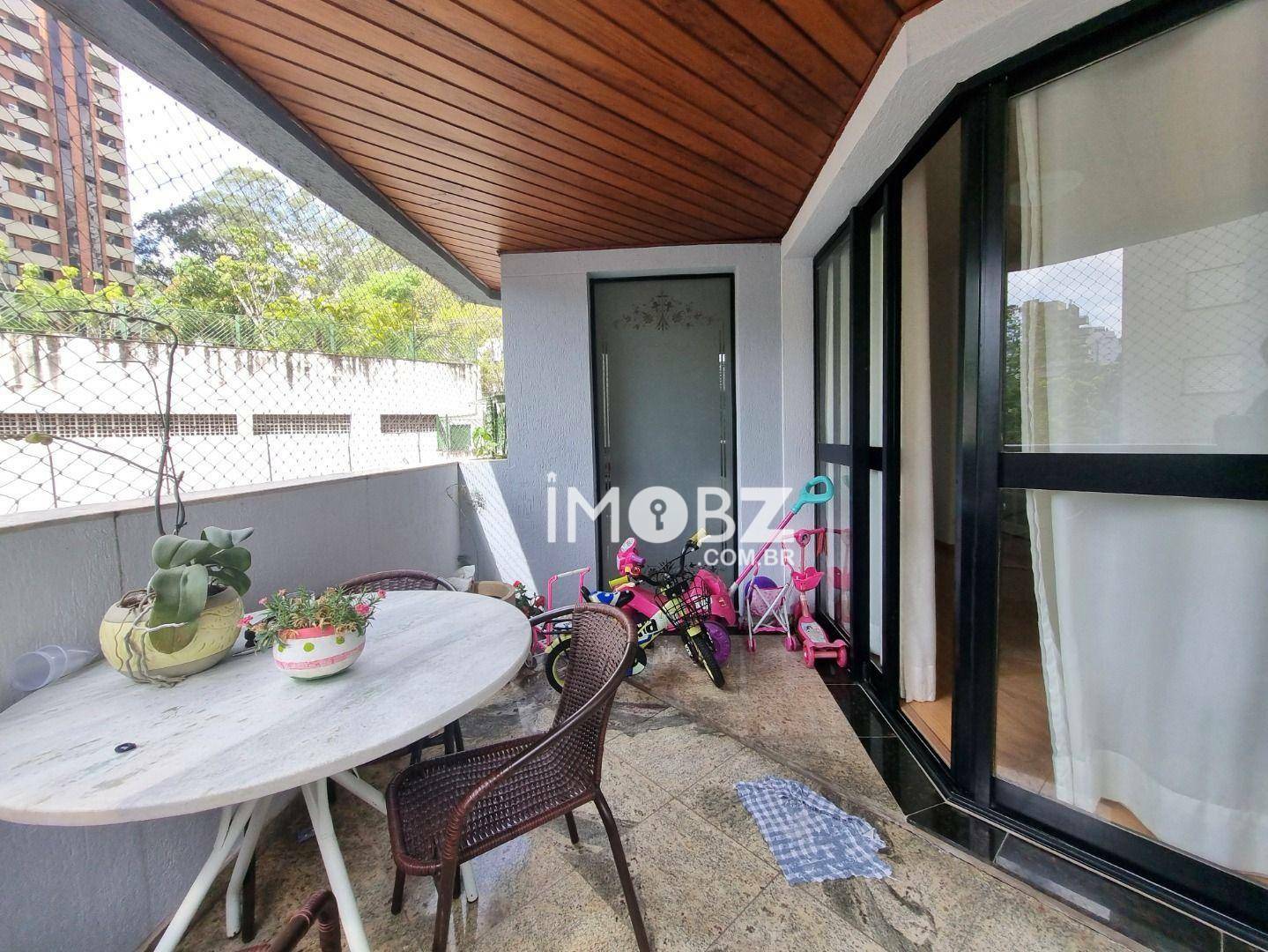 Apartamento à venda com 3 quartos, 118m² - Foto 4