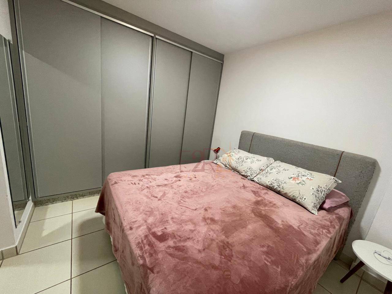 Apartamento à venda com 3 quartos, 77m² - Foto 9