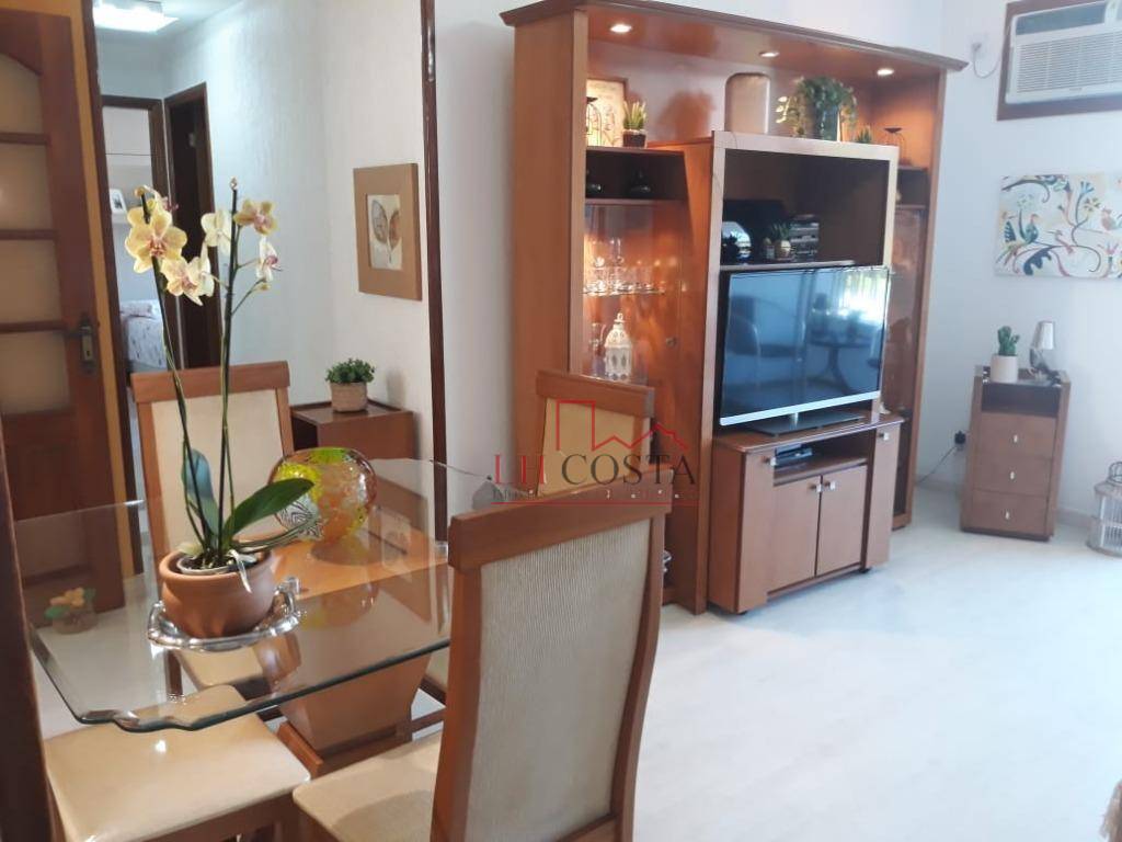 Apartamento à venda com 2 quartos, 80m² - Foto 4