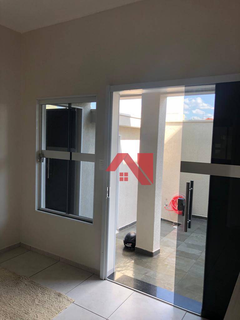 Casa para alugar com 2 quartos, 70m² - Foto 3