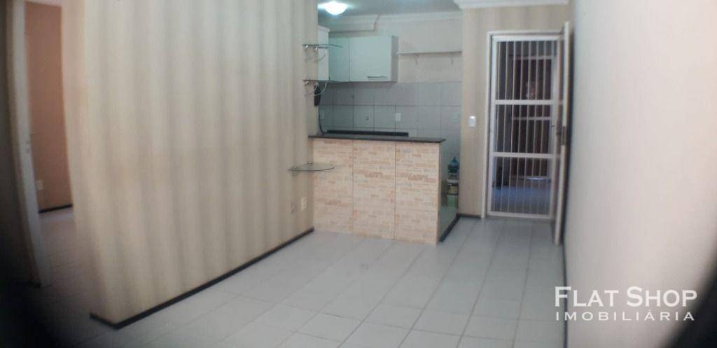 Apartamento à venda com 2 quartos, 44m² - Foto 2