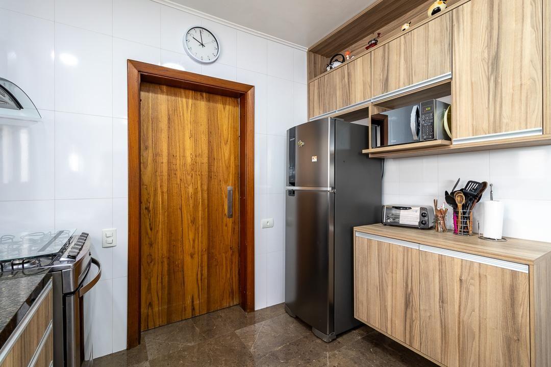 Casa de Condomínio à venda com 4 quartos, 350m² - Foto 23