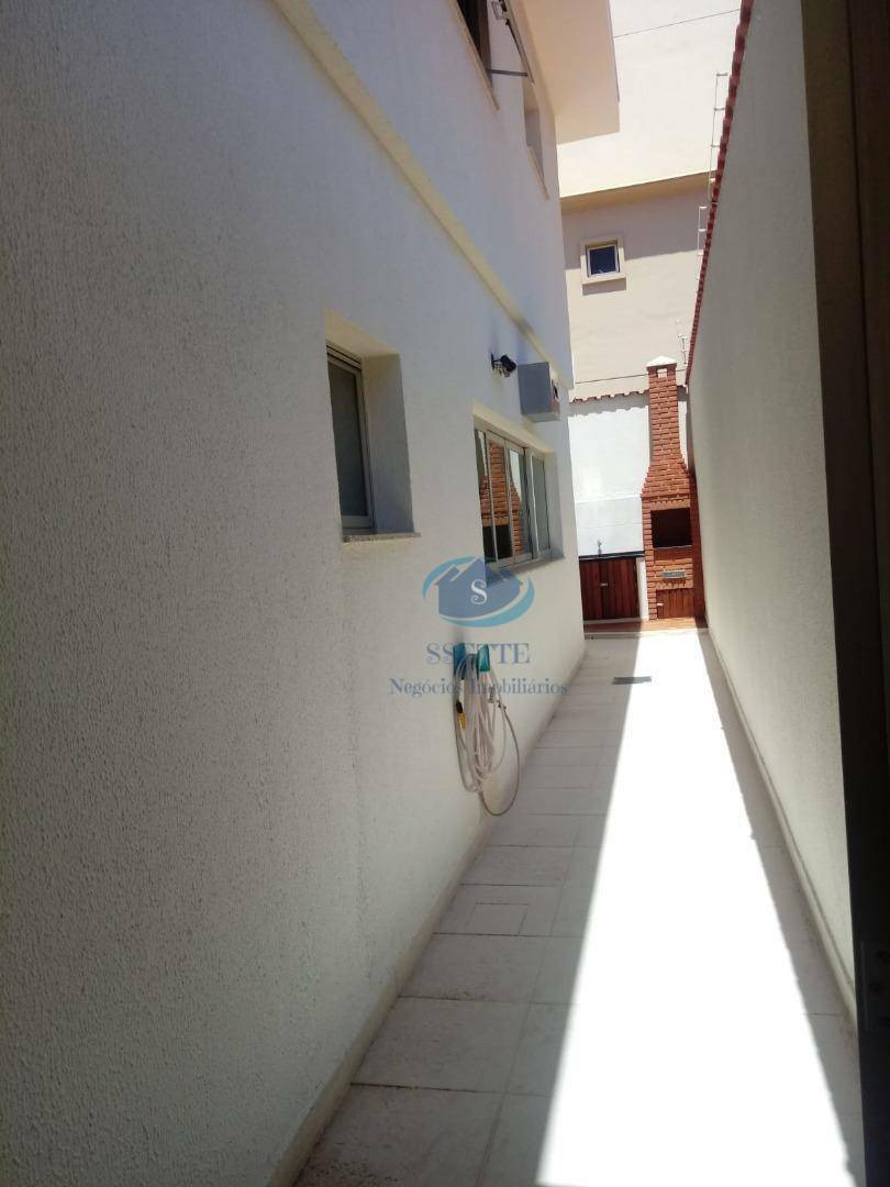 Sobrado à venda com 3 quartos, 220m² - Foto 3