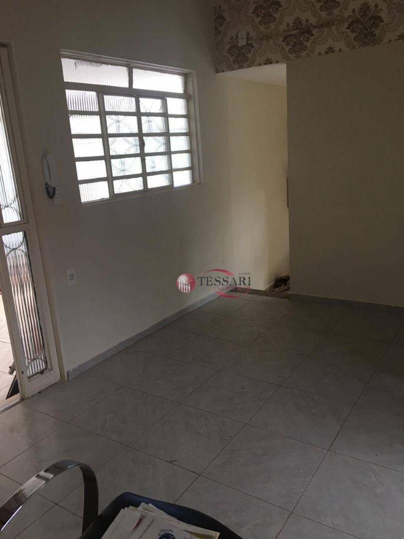 Casa para alugar com 3 quartos, 150m² - Foto 4