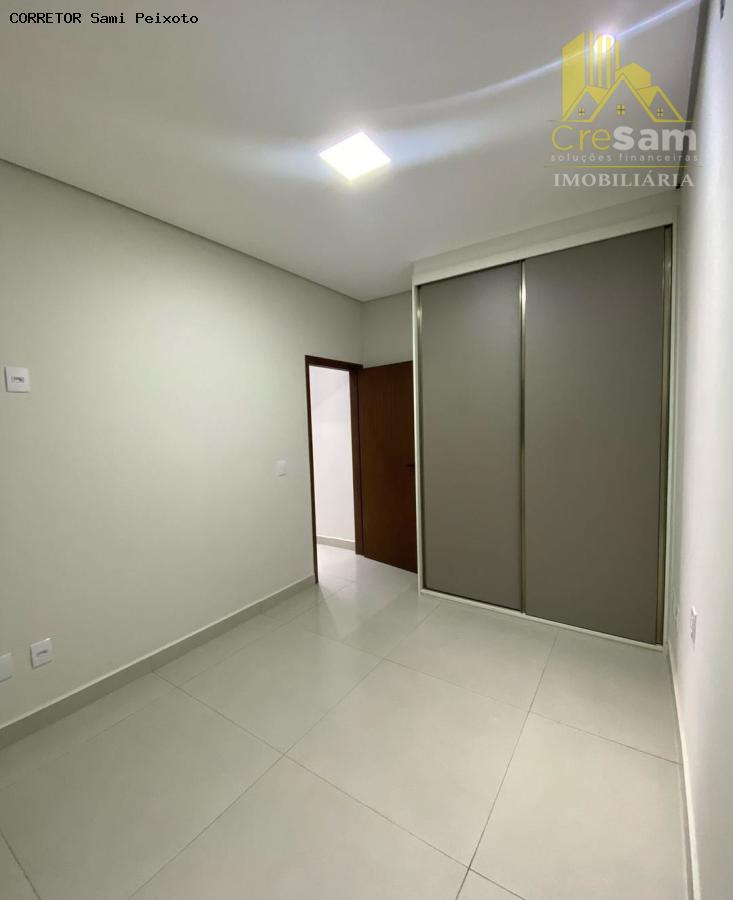 Casa de Condomínio à venda com 3 quartos, 250m² - Foto 8