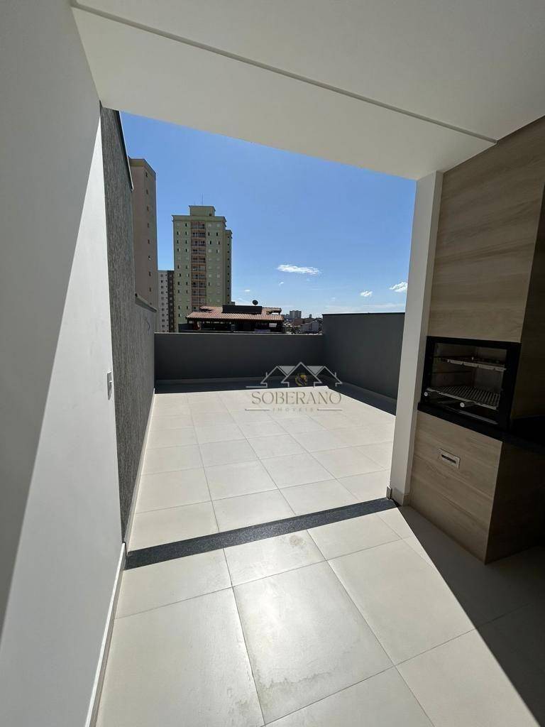 Cobertura à venda com 2 quartos, 102m² - Foto 3