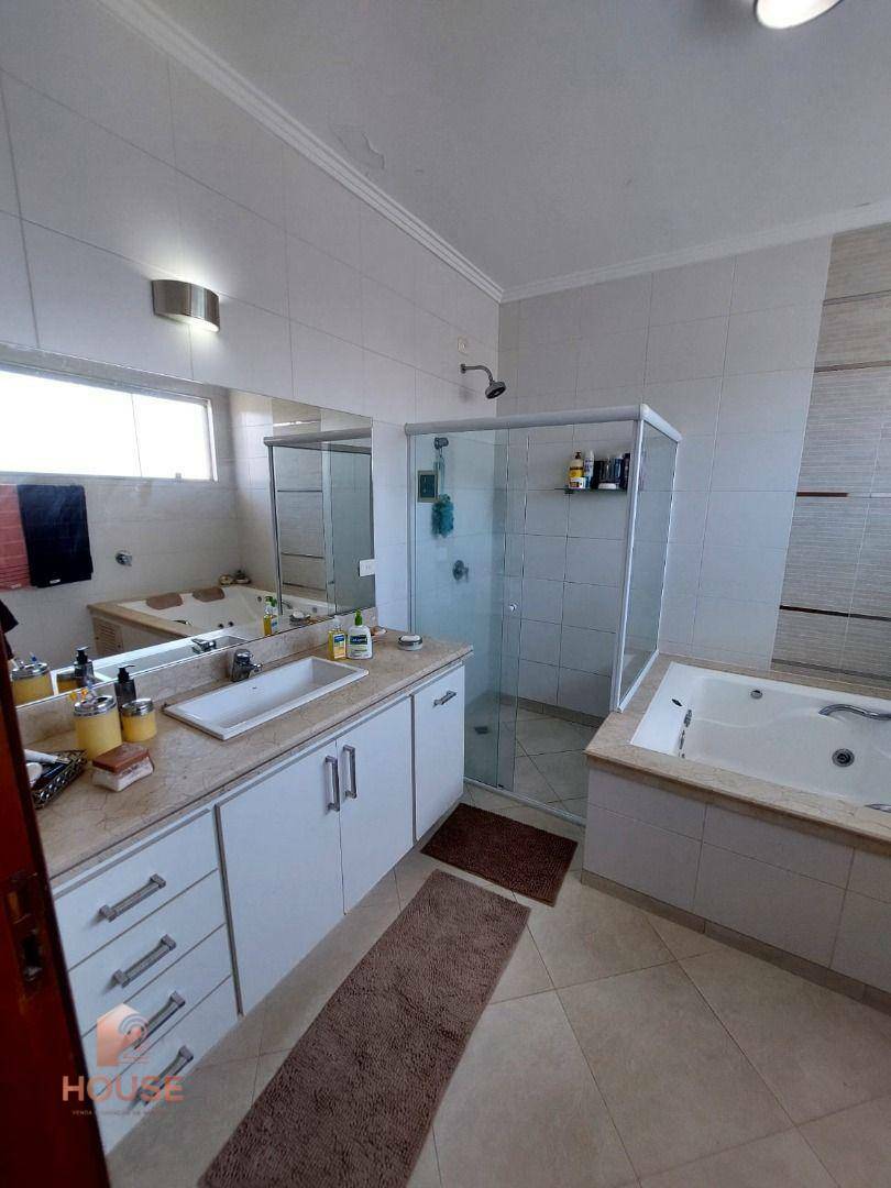 Casa de Condomínio à venda com 3 quartos, 300m² - Foto 20