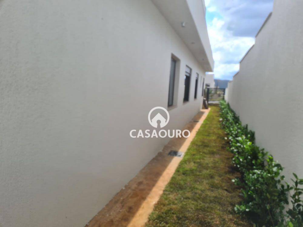 Casa de Condomínio à venda com 4 quartos, 247m² - Foto 26