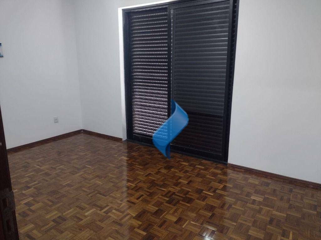 Casa à venda com 3 quartos, 280m² - Foto 17