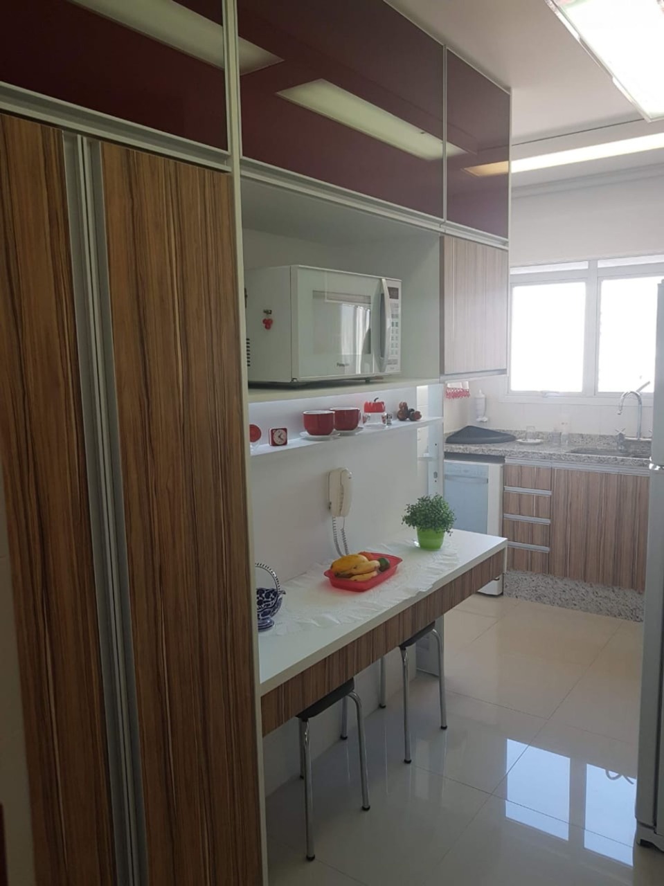 Apartamento à venda com 3 quartos, 138m² - Foto 4