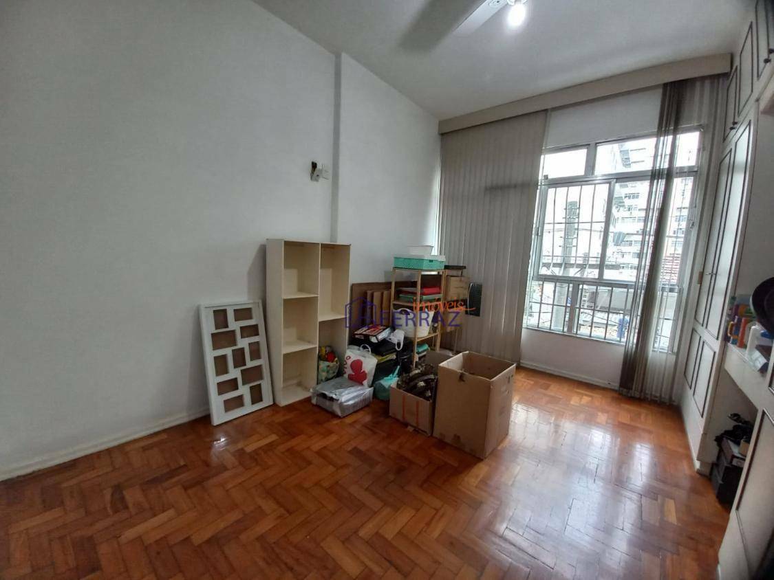 Apartamento à venda com 3 quartos, 136m² - Foto 13