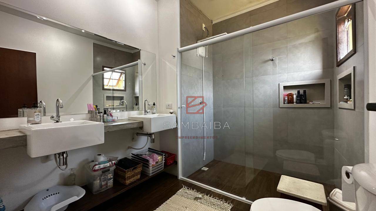 Casa à venda com 3 quartos, 221m² - Foto 30