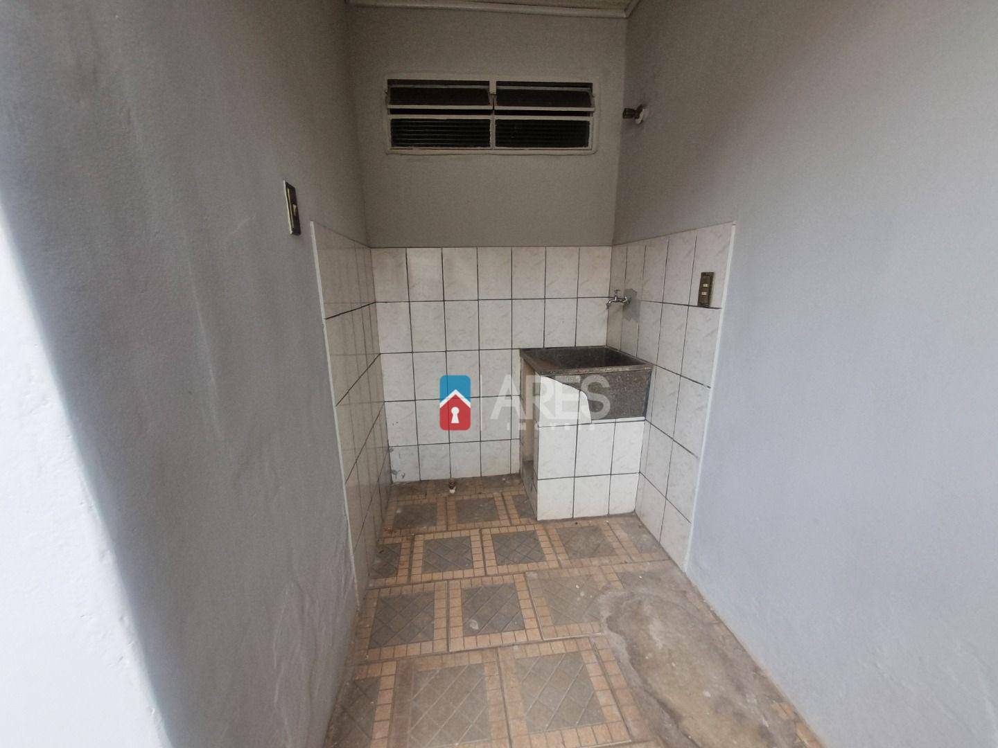 Casa à venda com 3 quartos, 119m² - Foto 7